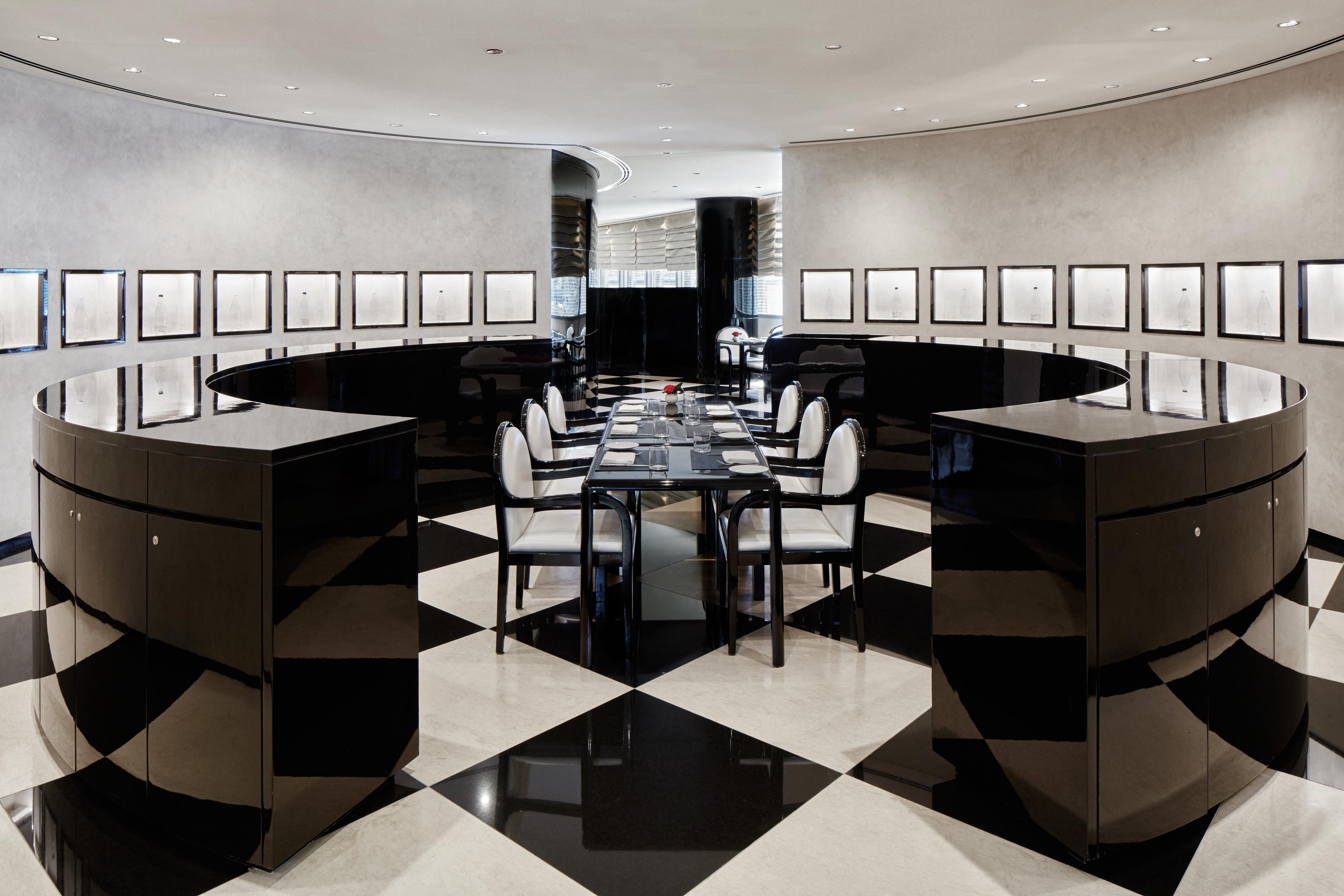Armani Hotel Dubai Exterior foto Interior of the store